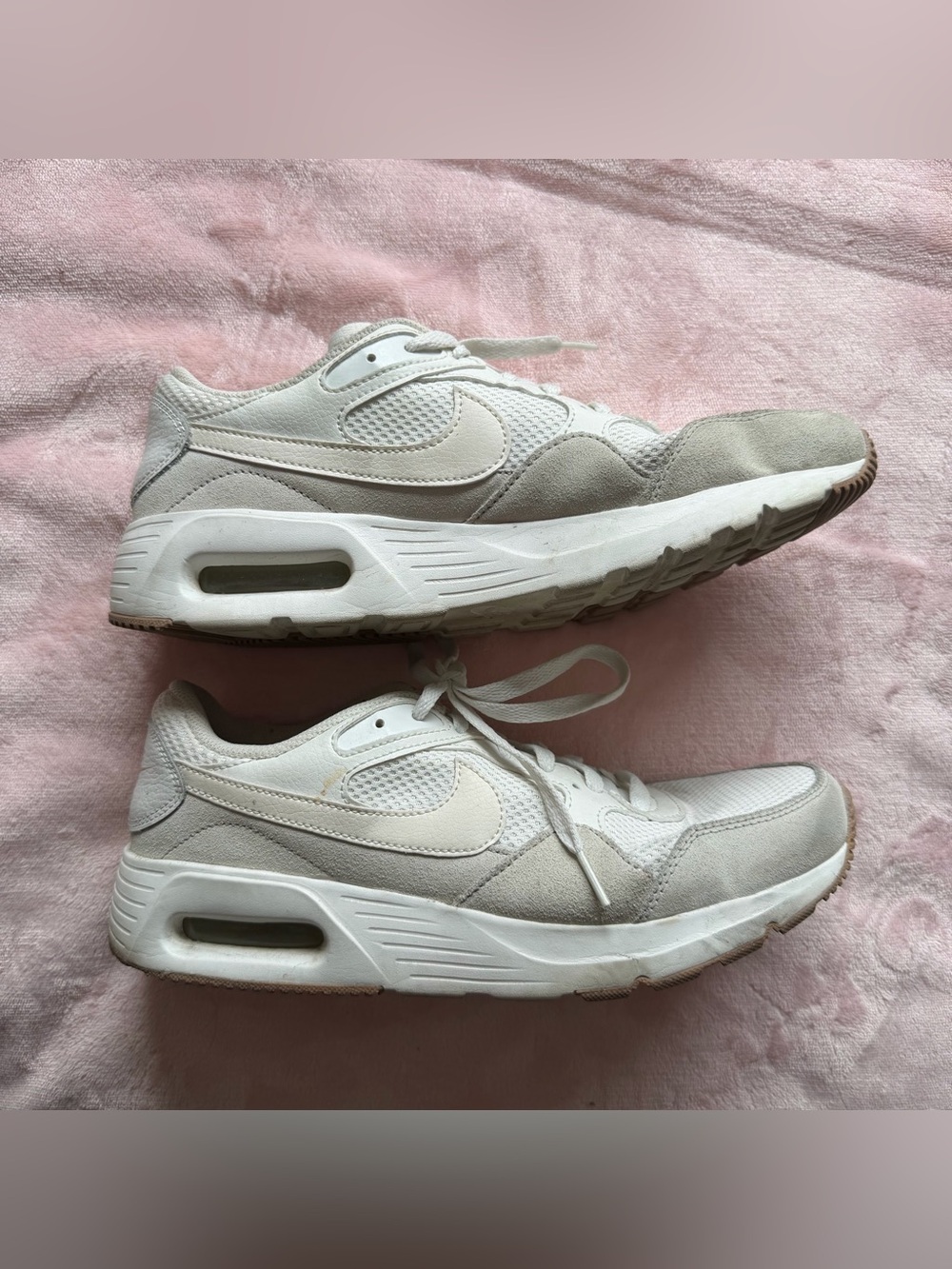 Nike AIR MAX Women’s White & Light Gray Casual Sneakers